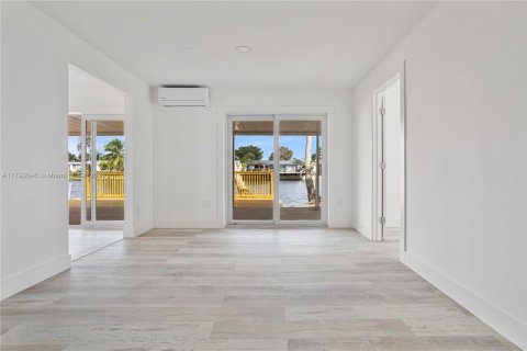 Casa en venta en Dania Beach, Florida, 4 dormitorios, 186.08 m2 № 1660850 - foto 4