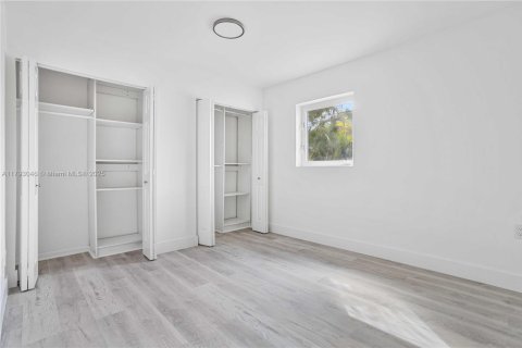 Casa en venta en Dania Beach, Florida, 4 dormitorios, 186.08 m2 № 1660850 - foto 25