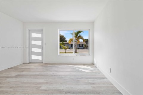 Casa en venta en Dania Beach, Florida, 4 dormitorios, 186.08 m2 № 1660850 - foto 15