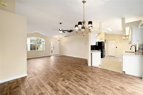 House in Ocala, Florida 3 bedrooms, 135.92 sq.m. № 1400816 - photo 16