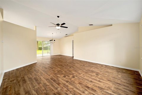 House in Ocala, Florida 3 bedrooms, 135.92 sq.m. № 1400816 - photo 10