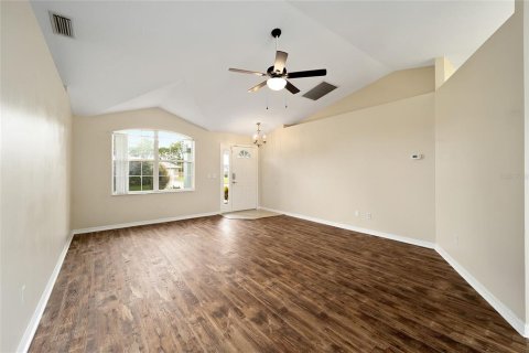 House in Ocala, Florida 3 bedrooms, 135.92 sq.m. № 1400816 - photo 12