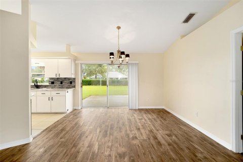 House in Ocala, Florida 3 bedrooms, 135.92 sq.m. № 1400816 - photo 14
