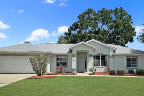 House in Ocala, Florida 3 bedrooms, 135.92 sq.m. № 1400816 - photo 3