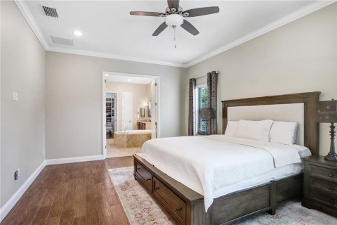 House in Wesley Chapel, Florida 5 bedrooms, 344.39 sq.m. № 1673570 - photo 19