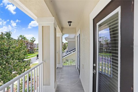 House in Wesley Chapel, Florida 5 bedrooms, 344.39 sq.m. № 1673570 - photo 13