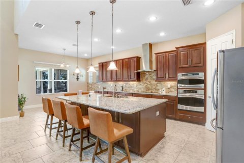 House in Wesley Chapel, Florida 5 bedrooms, 344.39 sq.m. № 1673570 - photo 2