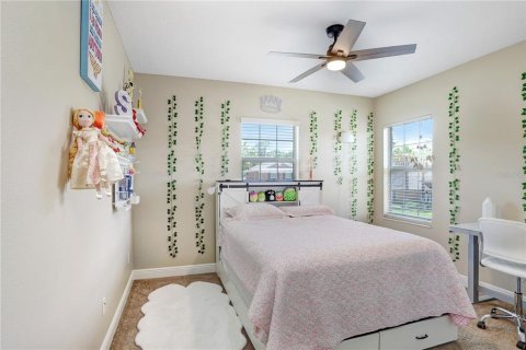 House in Wesley Chapel, Florida 5 bedrooms, 344.39 sq.m. № 1673570 - photo 16