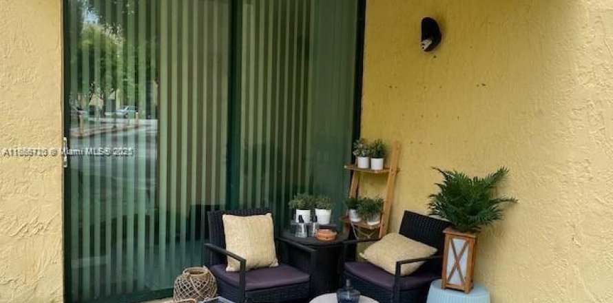 Квартира в Майами, Флорида 2 спальни, 83.43м2 № 1920059