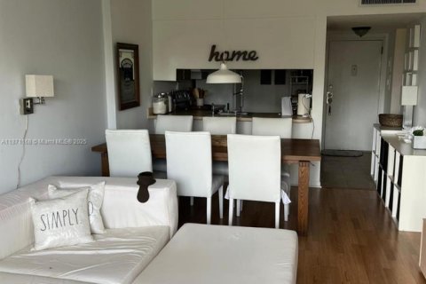 Copropriété à louer à North Miami Beach, Floride: 1 chambre, 61.13 m2 № 1925646 - photo 19