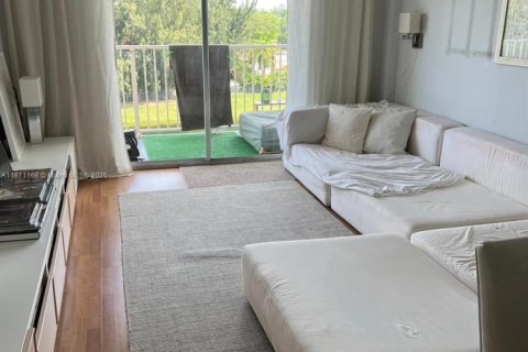 Copropriété à louer à North Miami Beach, Floride: 1 chambre, 61.13 m2 № 1925646 - photo 18