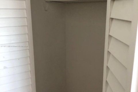 Copropriété à louer à North Miami Beach, Floride: 1 chambre, 61.13 m2 № 1925646 - photo 24