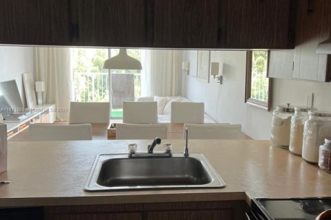 Copropriété à louer à North Miami Beach, Floride: 1 chambre, 61.13 m2 № 1925646 - photo 16