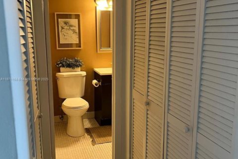 Copropriété à louer à North Miami Beach, Floride: 1 chambre, 61.13 m2 № 1925646 - photo 22