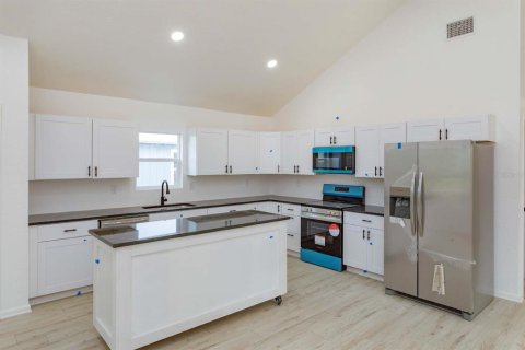 Купить виллу или дом в Уэбстер, Флорида 6 комнат, 112.04м2, № 1684925 - фото 6