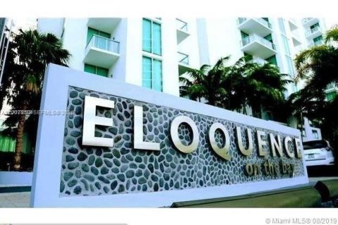 Condominio en North Bay Village, Florida, 1 dormitorio  № 2071209