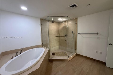 Condominio en alquiler en North Bay Village, Florida, 1 dormitorio, 149.29 m2 № 2071209 - foto 20