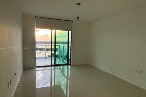 Condominio en alquiler en North Bay Village, Florida, 1 dormitorio, 149.29 m2 № 2071209 - foto 24