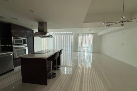 Condominio en alquiler en North Bay Village, Florida, 1 dormitorio, 149.29 m2 № 2071209 - foto 12