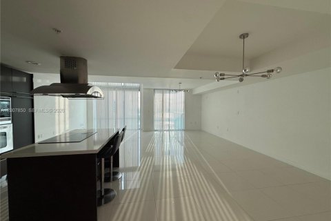Condominio en alquiler en North Bay Village, Florida, 1 dormitorio, 149.29 m2 № 2071209 - foto 9