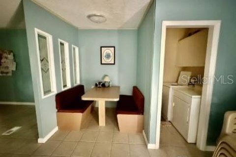 Снять в аренду квартиру в Деланд, Флорида 6 комнат, 163.69м2, № 2096013 - фото 11