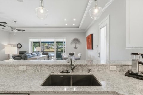 Villa ou maison à vendre à Polk City, Floride: 2 chambres, 113.81 m2 № 2413851 - photo 21