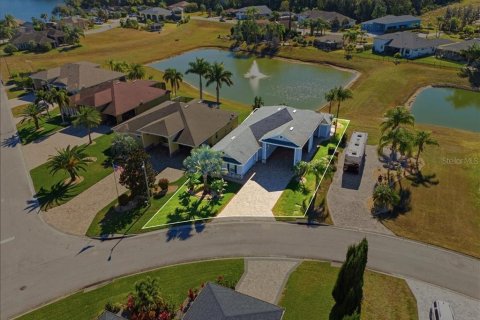 Villa ou maison à vendre à Polk City, Floride: 2 chambres, 113.81 m2 № 2413851 - photo 11