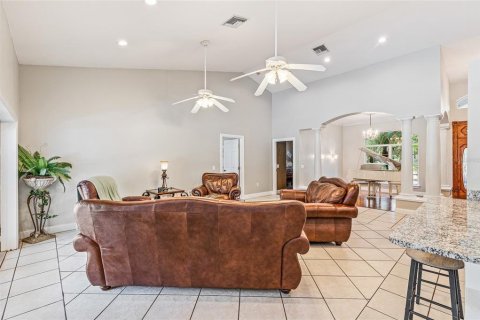 House in Lakeland, Florida 4 bedrooms, 264.21 sq.m. № 1847346 - photo 13