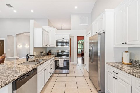 House in Lakeland, Florida 4 bedrooms, 264.21 sq.m. № 1847346 - photo 16