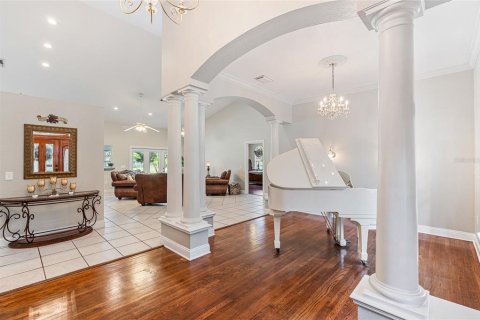 House in Lakeland, Florida 4 bedrooms, 264.21 sq.m. № 1847346 - photo 10