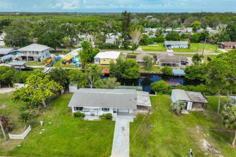 House in Ruskin, Florida 2 bedrooms, 72.46 sq.m. № 1816096 - photo 1