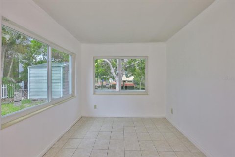 House in Ruskin, Florida 2 bedrooms, 72.46 sq.m. № 1816096 - photo 17