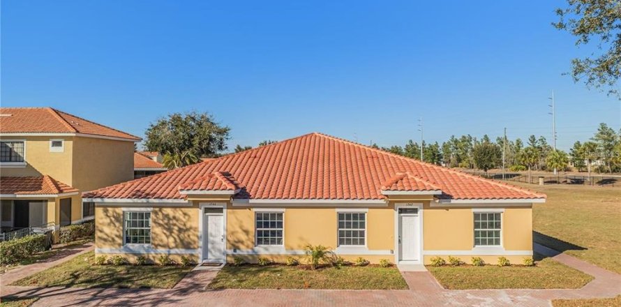 Condo in Poinciana, Florida, 2 bedrooms  № 2393528
