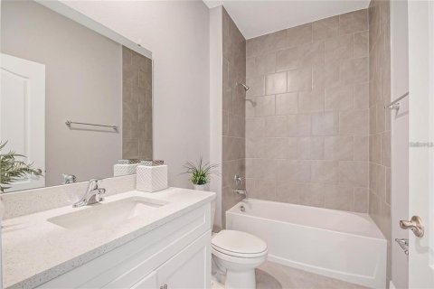 Condo in Poinciana, Florida, 2 bedrooms  № 2393528 - photo 22