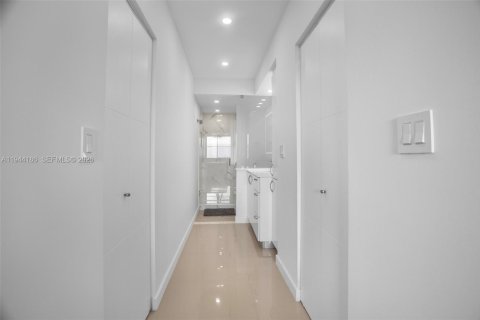 Купить кондоминиум в Санни-Айлс-Бич, Флорида 2 спальни, 113.34м2, № 2000904 - фото 20