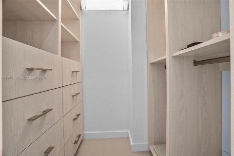 Купить кондоминиум в Санни-Айлс-Бич, Флорида 2 спальни, 113.34м2, № 2000904 - фото 22