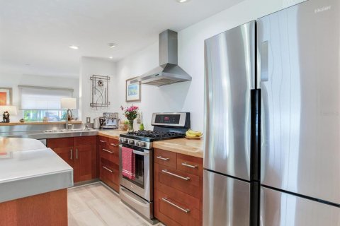 Casa en venta en Saint Petersburg, Florida, 3 dormitorios, 179.58 m2 № 1677620 - foto 6