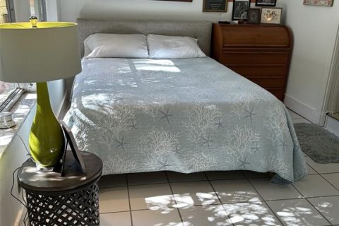 Casa en venta en Saint Petersburg, Florida, 3 dormitorios, 179.58 m2 № 1677620 - foto 19