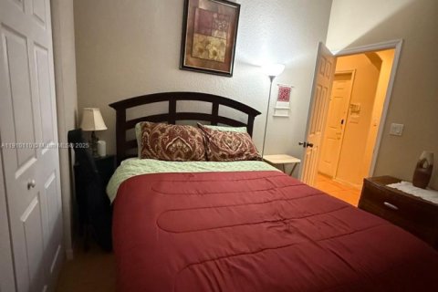 Casa en venta en Homestead, Florida, 3 dormitorios, 124.12 m2 № 1968658 - foto 18