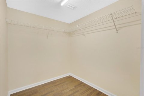 Condo in Orlando, Florida, 3 bedrooms  № 2092497 - photo 13