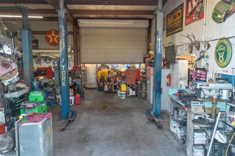 Commercial property in DeLand, Florida 185.8 sq.m. № 1542852 - photo 16