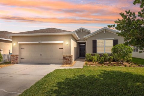 Casa en venta en Spring Hill, Florida, 3 dormitorios, 152.45 m2 № 1835788 - foto 1