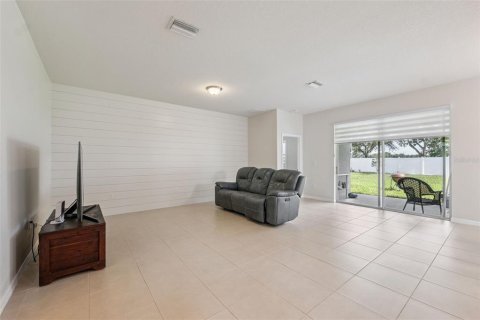 Casa en venta en Spring Hill, Florida, 3 dormitorios, 152.45 m2 № 1835788 - foto 12