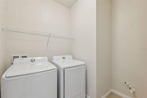 Casa en venta en Spring Hill, Florida, 3 dormitorios, 152.45 m2 № 1835788 - foto 22
