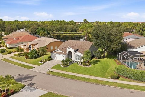 Villa ou maison à vendre à Sarasota, Floride: 2 chambres, 168.34 m2 № 2395582 - photo 8