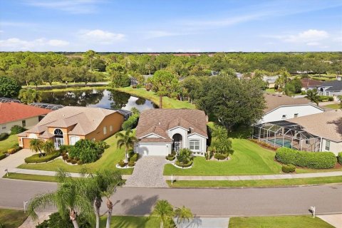 Villa ou maison à vendre à Sarasota, Floride: 2 chambres, 168.34 m2 № 2395582 - photo 9