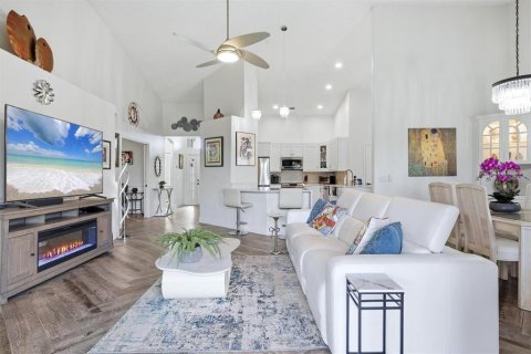 Villa ou maison à vendre à Sarasota, Floride: 2 chambres, 168.34 m2 № 2395582 - photo 17