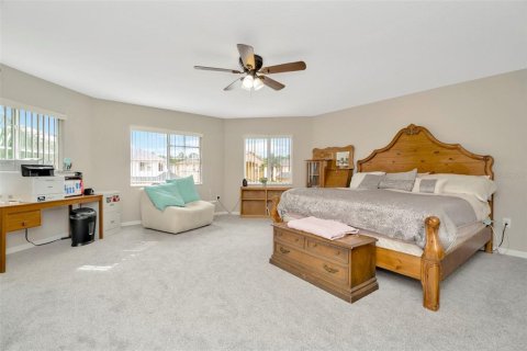 Casa en venta en Wesley Chapel, Florida, 6 dormitorios, 284.1 m2 № 1919133 - foto 28