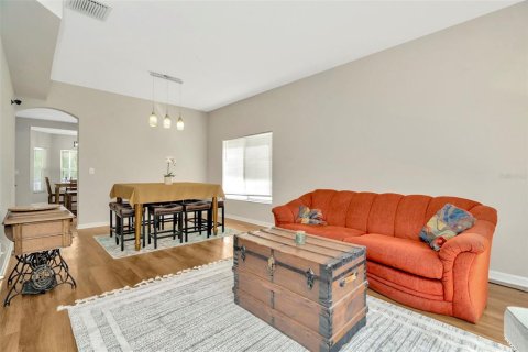 Casa en venta en Wesley Chapel, Florida, 6 dormitorios, 284.1 m2 № 1919133 - foto 4