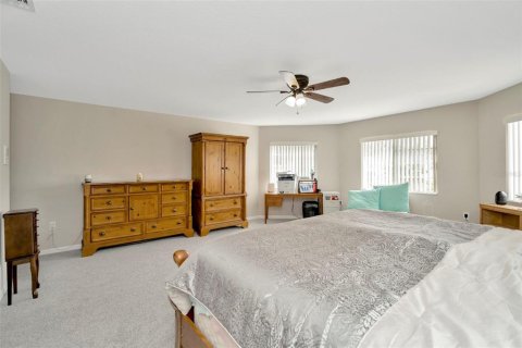 Casa en venta en Wesley Chapel, Florida, 6 dormitorios, 284.1 m2 № 1919133 - foto 26